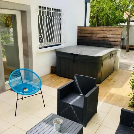 Jolie Avec Jacuzzi Hopitaux Facultes Villa *